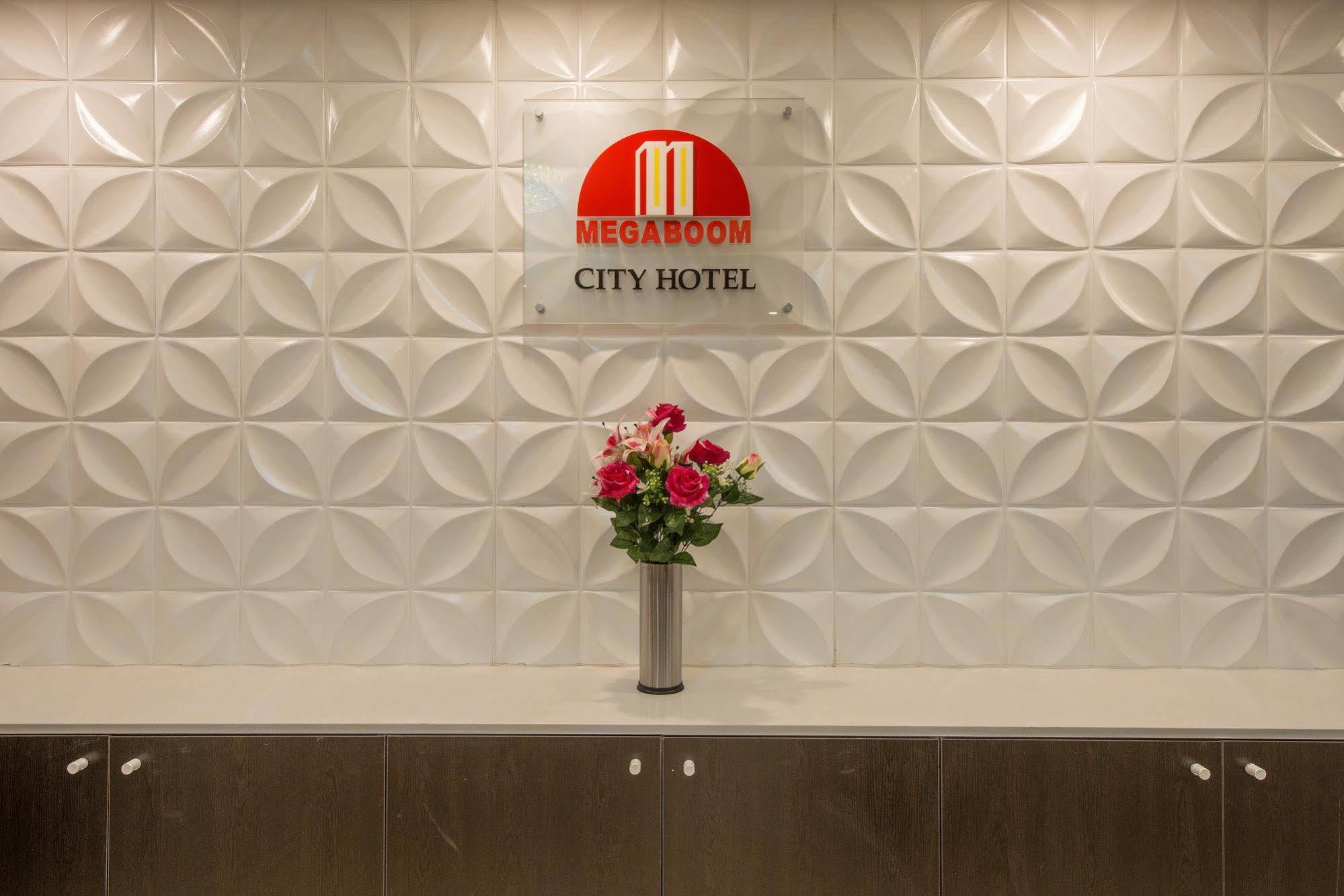 Megaboom City Hotel Сидней Экстерьер фото
